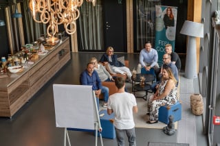 Anja Hogan Feel Good